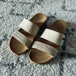 Reef Cushion Women's Sandal Size 7 - Like New